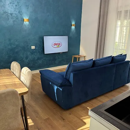 Jona Center Bedroom, Living And Free Parking Tirana